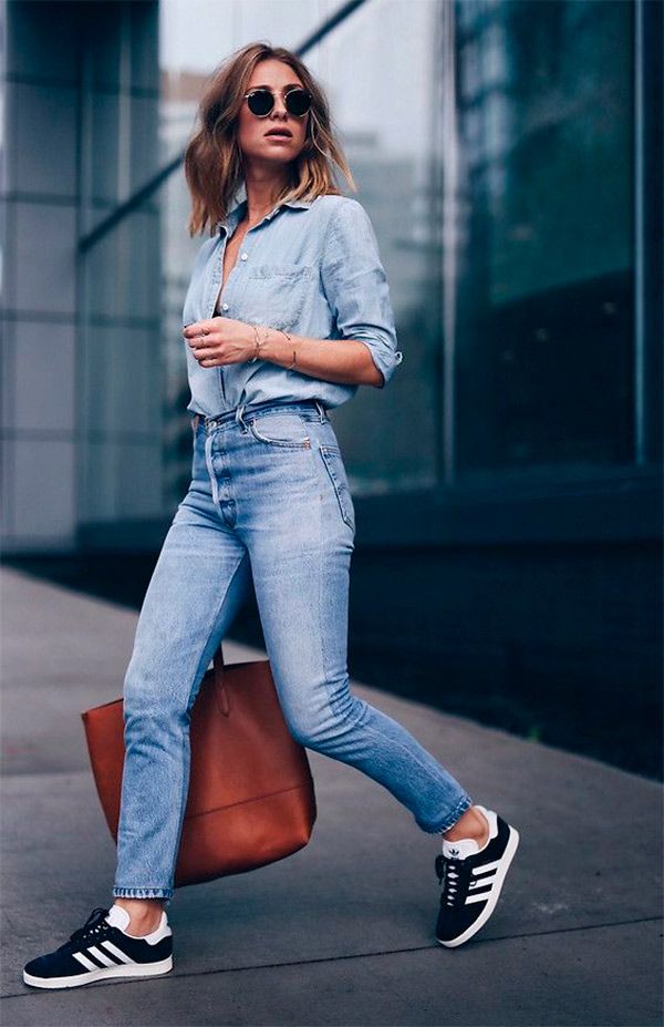 Áo sơ mi denim với quần jean