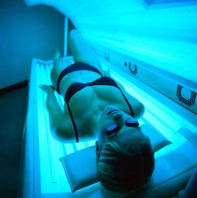 giường tắm nắng phát tia UV