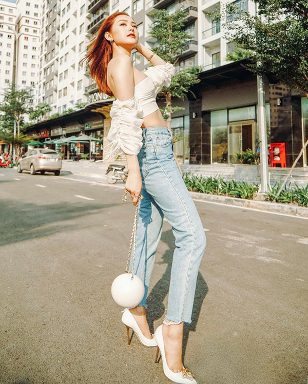 Cách phối áo khoác jeans nữ