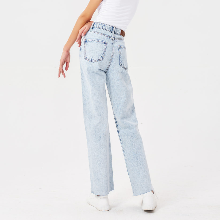 quần jeans ống rộng lưng cao