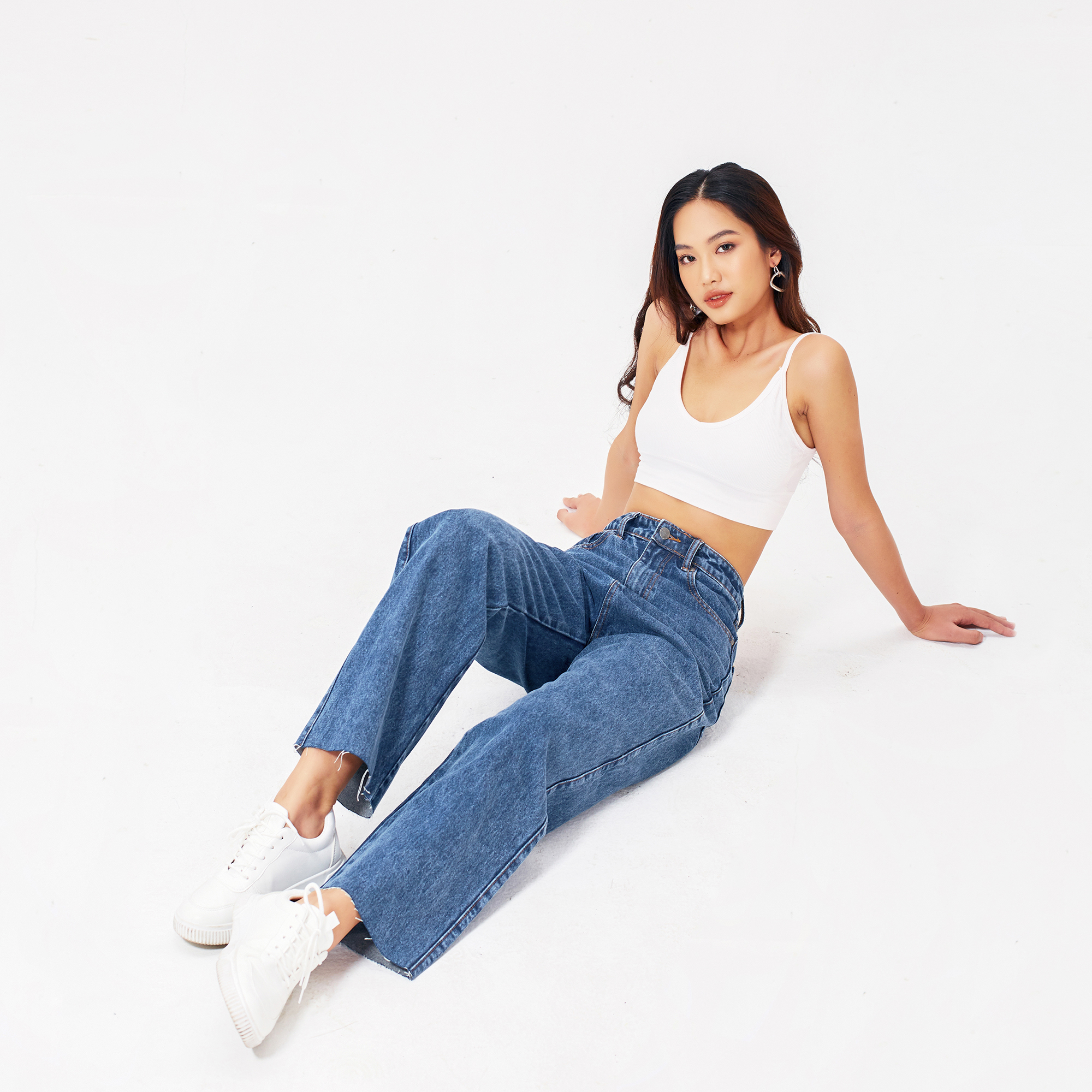 Quần Jean Ống Rộng Lưng Cao