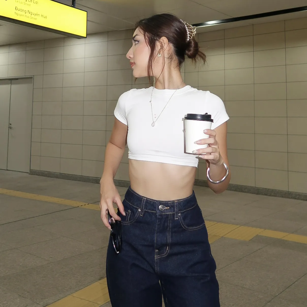 Quần Mom Jeans Lưng Cao Màu Indigo - ảnh 8