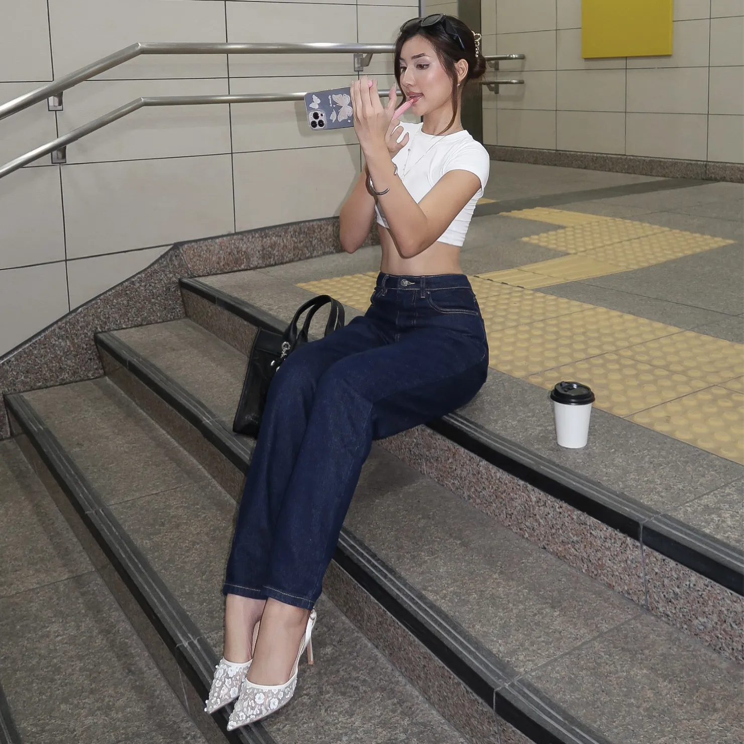 Quần Mom Jeans Lưng Cao Màu Indigo - ảnh 9