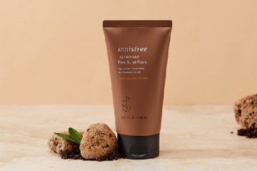 Sữa rửa mặt Jeju Volcanic Pore Cleansing Foam