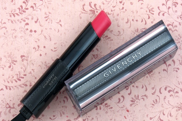 son dưỡng Givenchy Rouge Interdit Vinyl