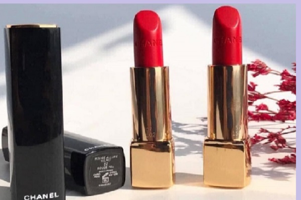 Son Chanel 357 Rouge Camélia 