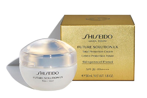 Future Solution LX Total Protective Cream E bảo vệ da ban ngày