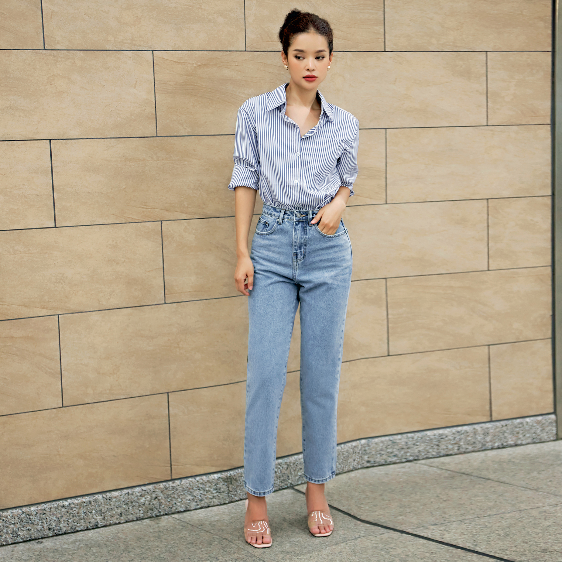 Quần Mom Jeans Lưng Cao Màu Classic Blue