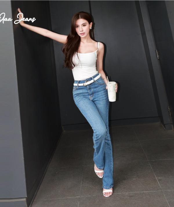 Quần Jean Nữ Ống Loe Lưng Cao Màu Medium Blue